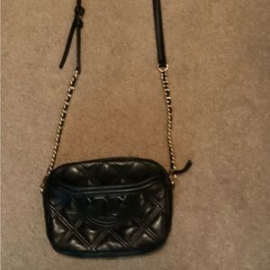Tory Burch bag in excellent condition. Hardly used